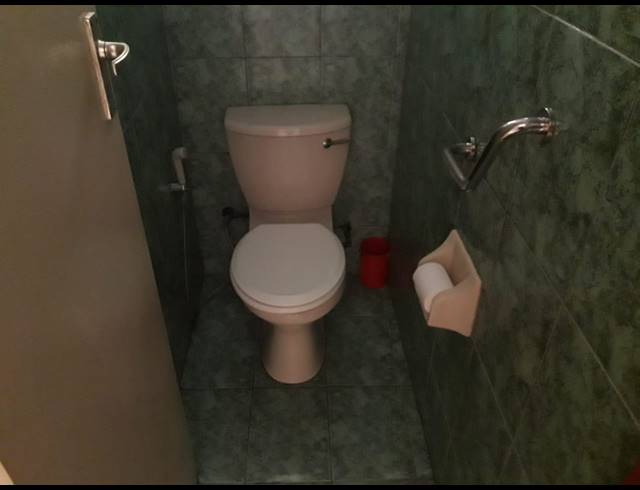 2 BEDROOM FLAT RENTED IN ESSENWOOD